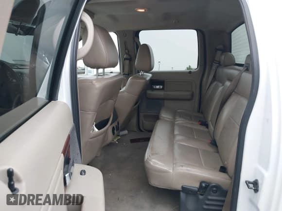 ✅ 2008 Ford F-150 XLT • VIN: 1FTPW12598FA40565 • Lot: 42323762. Listed on IAAI with 77,900 mi. Free auction sales archive from the USA and detailed vehicle history report at DreamBid. Image 8.