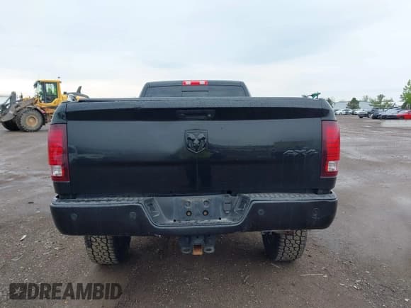 ✅ 2015 Ram 2500 Big Horn • VIN: 3C6UR5JJ3FG529661 • Лот: 42160215. Опубликован ранее на IAAI с пробегом 127 711 миль. Бесплатный доступ к архиву аукционных продаж из США и подробный отчёт об истории автомобиля на DreamBid. Изображение 17.