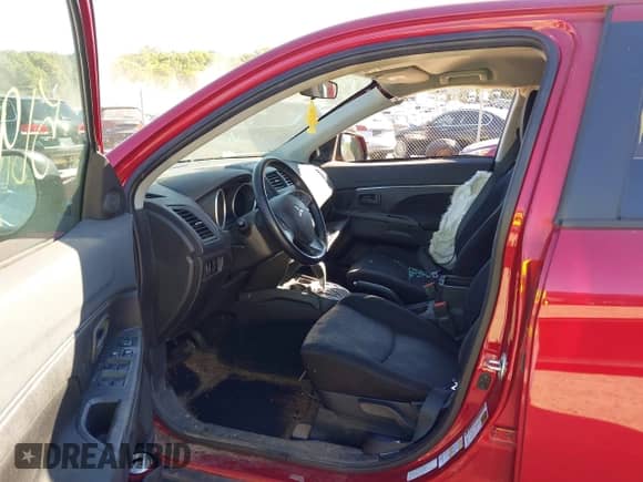 2015 Mitsubishi Outlander ES с VIN 4A4AR3AU0FE058031, выставлен на аукционе IAAI как лот 43405197 с пробегом 113 149 миль миль и . История ставок и продаж доступна на DreamBid. Изображение 5.