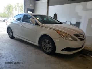 ✅ 2014 Hyundai Sonata GLS • VIN: 5NPEB4AC2EH908072 • Lot: 49864074. Listed on Copart with 185,609 mi. Free auction sales archive from the USA and detailed vehicle history report at DreamBid. Image 4.