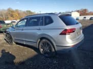 ✅ 2022 Volkswagen Tiguan SE R-Line Black • VIN: 3VV8B7AX9NM053920 • Lot: 90597065. Wystawiony na Copart z przebiegiem 51 631 mil. Bezpłatny archiwum sprzedaży aukcyjnych z USA i szczegółowy raport historii pojazdu na DreamBid. Zdjęcie 2.
