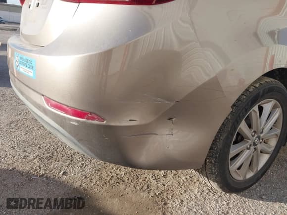 ✅ 2014 Hyundai Elantra SE • VIN: 5NPDH4AEXEH458344 • Lot: 43463509. Listed on IAAI with 146,368 mi. Free auction sales archive from the USA and detailed vehicle history report at DreamBid. Image 6.