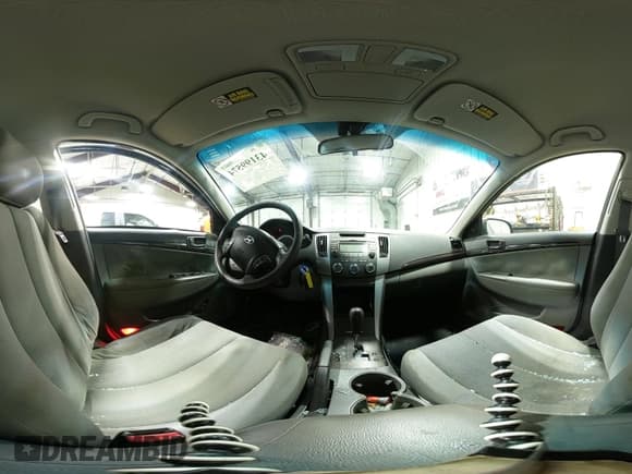 ✅ 2009 Hyundai Sonata GLS • VIN: 5NPET46C69H410923 • Lot: 43199574. Listed on IAAI with 185,018 mi. Free auction sales archive from the USA and detailed vehicle history report at DreamBid. Image 18.