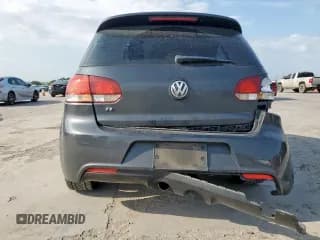 ✅ 2013 Volkswagen Golf R w/Sunroof & Navi • VIN: WVWPF7AJ1DW037008 • Лот: 63728265. Опубликован ранее на Copart с пробегом 117 482 миль. Бесплатный доступ к архиву аукционных продаж из США и подробный отчёт об истории автомобиля на DreamBid. Изображение 6.