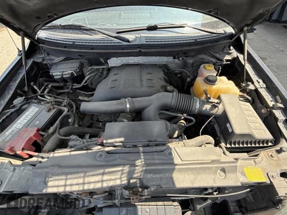 ✅ 2014 Ford F-150 XL • VIN: 1FTFX1ET1EKG14016 • Lot: 61289815. Listed on Copart with 186,438 mi. Free auction sales archive from the USA and detailed vehicle history report at DreamBid. Image 7.