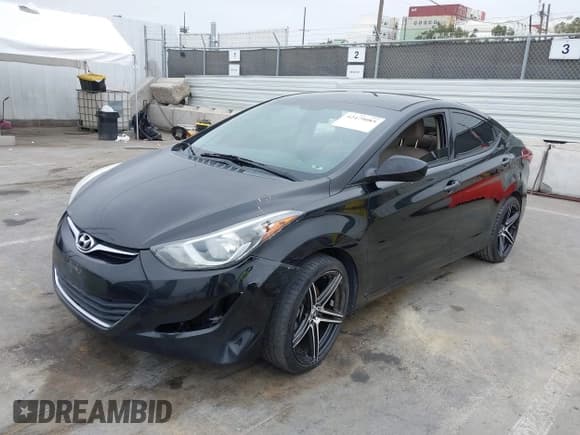 ✅ 2016 Hyundai Elantra SE • VIN: 5NPDH4AE3GH766071 • Lot: 42479085. Listed on IAAI with 142,273 mi. Free auction sales archive from the USA and detailed vehicle history report at DreamBid. Image 17.