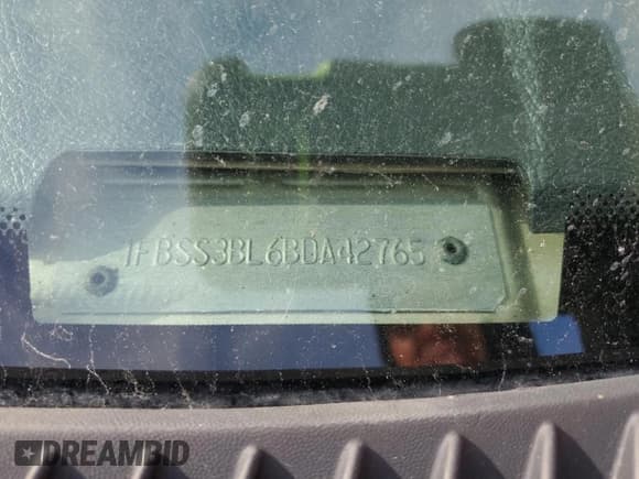 ✅ 2011 Ford Econoline Passenger XL • VIN: 1FBSS3BL6BDA42765 • Lot: 86298895. Wystawiony na Copart z przebiegiem 170 645 mil. Bezpłatny archiwum sprzedaży aukcyjnych z USA i szczegółowy raport historii pojazdu na DreamBid. Zdjęcie 13.