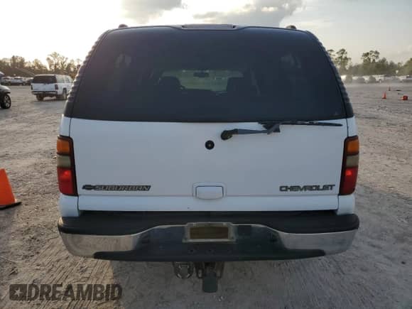 2002 Chevrolet Suburban LT z VIN 3GNEC16Z02G352915, wystawiony jako Copart lot #79873044 z przebiegiem 350 290 mil mil oraz Czysty tytuł • Clean title. Historia ofert i sprzedaży dostępna na DreamBid. Obrazek 6.