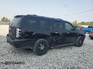 ✅ 2007 Chevrolet Suburban LTZ • VIN: 3GNFK16337G240975 • Lot: 70920114. Wystawiony na Copart z przebiegiem 178 387 mil. Bezpłatny archiwum sprzedaży aukcyjnych z USA i szczegółowy raport historii pojazdu na DreamBid. Zdjęcie 3.