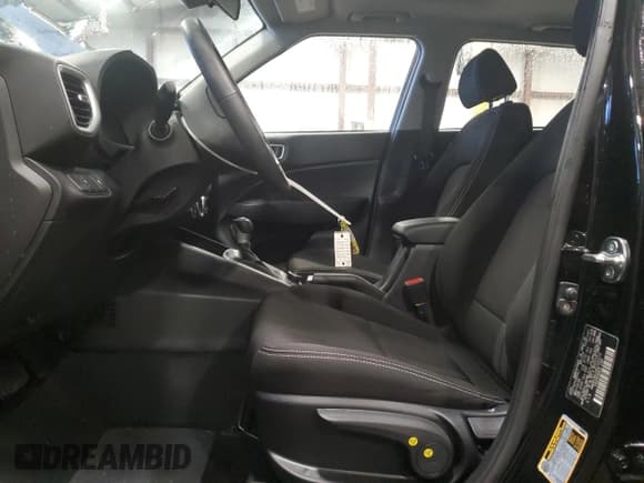 ✅ 2024 Hyundai Venue SEL • VIN: KMHRC8A3XRU330378 • Lot: 89125575. Listed on Copart with 1,760 mi. Free auction sales archive from the USA and detailed vehicle history report at DreamBid. Image 7.