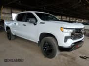 ✅ 2023 Chevrolet Silverado 1500 LT Trail Boss • VIN: 3GCUDFE88PG231046 • Lot: 87631285. Wystawiony na Copart z przebiegiem 50 893 mil. Bezpłatny archiwum sprzedaży aukcyjnych z USA i szczegółowy raport historii pojazdu na DreamBid. Zdjęcie 4.