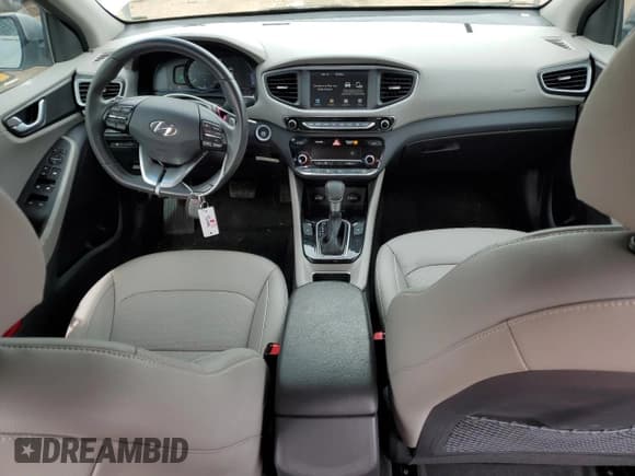 ✅ 2018 Hyundai Ioniq Limited • VIN: KMHC85LC4JU064511 • Lot: 44746935. Wystawiony na Copart z przebiegiem 133 038 mil. Bezpłatny archiwum sprzedaży aukcyjnych z USA i szczegółowy raport historii pojazdu na DreamBid. Zdjęcie 8.