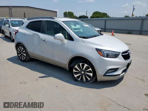 ✅ 2018 Buick Encore Preferred II • VIN: KL4CJBSM3JB717773 • Лот: 70197715. Опубликован ранее на Copart с пробегом 106 479 миль. Бесплатный доступ к архиву аукционных продаж из США и подробный отчёт об истории автомобиля на DreamBid. Изображение 4.