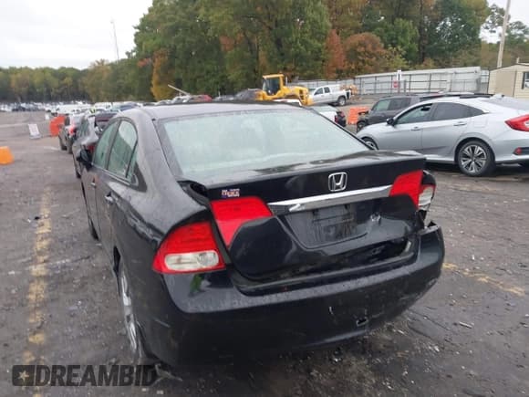 ✅ 2010 Honda Civic EX • VIN: 2HGFA1F8XAH506511 • Lot: 43531862. Listed on IAAI with 224,429 mi. Free auction sales archive from the USA and detailed vehicle history report at DreamBid. Image 3.