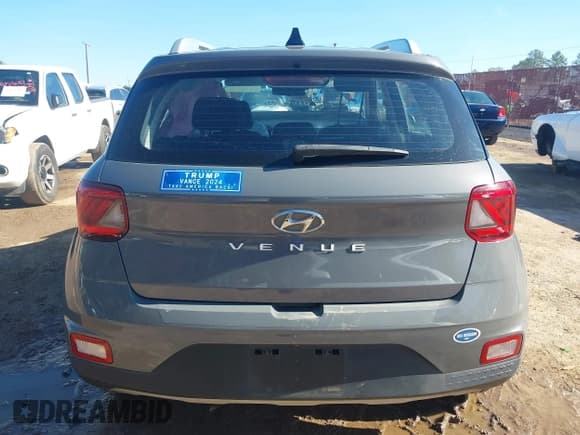 ✅ 2021 Hyundai Venue SEL • VIN: KMHRC8A32MU119927 • Lot: 41149017. Listed on IAAI with 53,275 mi. Free auction sales archive from the USA and detailed vehicle history report at DreamBid. Image 17.