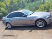 ✅ 2011 BMW 3 Series 335i xDrive • VIN: WBAPL5G57BNN23488 • Lot: 42864665. Wystawiony na IAAI z przebiegiem 101 211 mil. Bezpłatny archiwum sprzedaży aukcyjnych z USA i szczegółowy raport historii pojazdu na DreamBid. Zdjęcie 13.