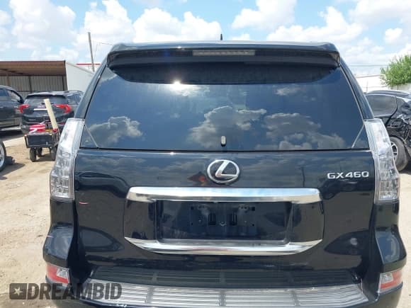 ✅ 2020 Lexus GX 460 Premium • VIN: JTJAM7BX8L5266401 • Lot: 42925610. Wystawiony na IAAI z przebiegiem 75 224 mil. Bezpłatny archiwum sprzedaży aukcyjnych z USA i szczegółowy raport historii pojazdu na DreamBid. Zdjęcie 17.