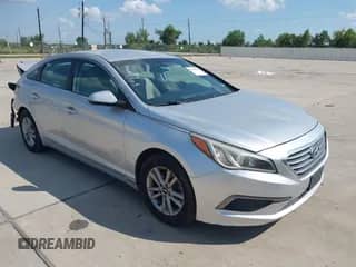 2016 Hyundai Sonata SE z VIN 5NPE24AF2GH324834, wystawiony jako IAAI lot #43184543 z przebiegiem 156 610 mil mil oraz . Historia ofert i sprzedaży dostępna na DreamBid. Obrazek 1.