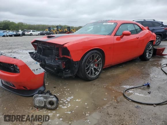 ✅ 2015 Dodge Challenger SRT 392 • VIN: 2C3CDZDJ3FH820820 • Lot: 42527113. Wystawiony na Copart z przebiegiem 77 092 mil. Bezpłatny archiwum sprzedaży aukcyjnych z USA i szczegółowy raport historii pojazdu na DreamBid. Zdjęcie 1.