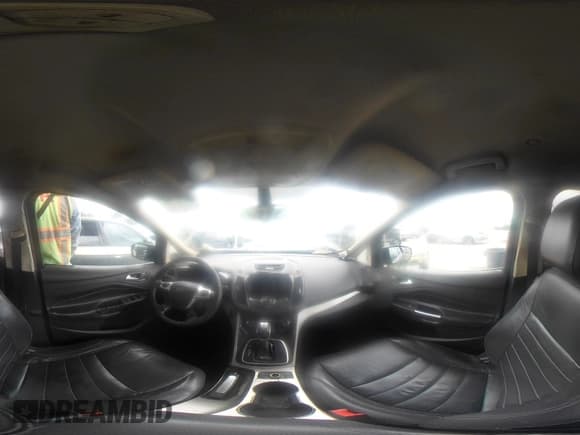 ✅ 2016 Ford C-Max SEL • VIN: 1FADP5CU3GL111777 • Lot: 41902986. Wystawiony na IAAI z przebiegiem 246 383 mil. Bezpłatny archiwum sprzedaży aukcyjnych z USA i szczegółowy raport historii pojazdu na DreamBid. Zdjęcie 18.