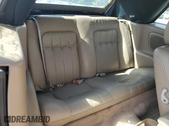 ✅ 2001 Chrysler Sebring LXi • VIN: 1C3EL55U81N705823 • Лот: 82318325. Опубликован ранее на Copart с пробегом 63 816 миль. Бесплатный доступ к архиву аукционных продаж из США и подробный отчёт об истории автомобиля на DreamBid. Изображение 10.