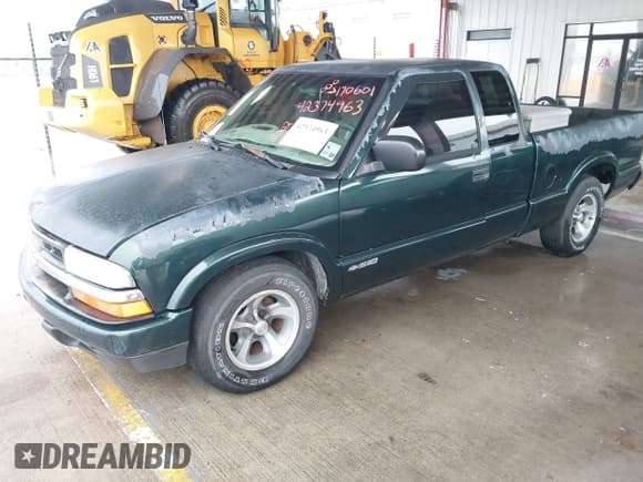 ✅ 2002 Chevrolet S-10 Fleet • VIN: 1GCCS195128262867 • Лот: 42374963. Опубликован ранее на IAAI с пробегом 170 601 миль. Бесплатный доступ к архиву аукционных продаж из США и подробный отчёт об истории автомобиля на DreamBid. Изображение 2.