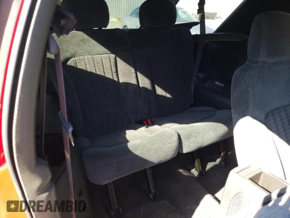 ✅ 1999 Chevrolet Blazer LS • VIN: 1GNCT18W7XK100976 • Lot: 74916084. Listed on Copart with 164,183 mi. Free auction sales archive from the USA and detailed vehicle history report at DreamBid. Image 11.