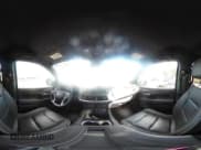 ✅ 2023 Chevrolet Suburban Premier • VIN: 1GNSKFKD7PR442938 • Lot: 43634597. Wystawiony na IAAI z przebiegiem 60 130 mil. Bezpłatny archiwum sprzedaży aukcyjnych z USA i szczegółowy raport historii pojazdu na DreamBid. Zdjęcie 18.