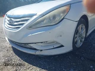 ✅ 2014 Hyundai Sonata GLS • VIN: 5NPEB4AC5EH884463 • Lot: 43444790. Listed on IAAI with 125,103 mi. Free auction sales archive from the USA and detailed vehicle history report at DreamBid. Image 6.