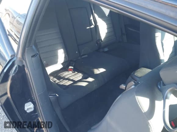 ✅ 2009 Dodge Challenger SE • VIN: 2B3LJ44V29H535946 • Lot: 41578134. Wystawiony na IAAI z przebiegiem 226 865 mil. Bezpłatny archiwum sprzedaży aukcyjnych z USA i szczegółowy raport historii pojazdu na DreamBid. Zdjęcie 8.