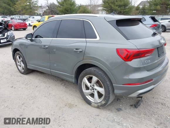 ✅ 2022 Audi Q3 Premium • VIN: WA1AUCF37N1096376 • Лот: 41803368. Опубликован ранее на IAAI с пробегом 39 168 миль. Бесплатный доступ к архиву аукционных продаж из США и подробный отчёт об истории автомобиля на DreamBid. Изображение 3.