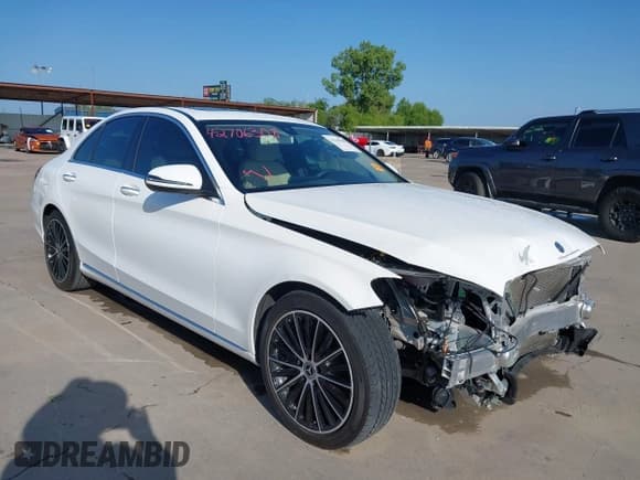 ✅ 2020 Mercedes-Benz C 300 • VIN: WDDWF8DB9LR558941 • Lot: 42706308. Listed on IAAI with 25,486 mi. Free auction sales archive from the USA and detailed vehicle history report at DreamBid. Image 1.