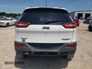 ✅ 2016 Jeep Cherokee Trailhawk • VIN: 1C4PJMBS3GW102000 • Лот: 60866505. Опубликован ранее на Copart с пробегом 120 985 миль. Бесплатный доступ к архиву аукционных продаж из США и подробный отчёт об истории автомобиля на DreamBid. Изображение 6.