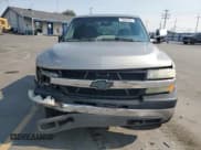 ✅ 2002 Chevrolet Silverado 2500HD LS • VIN: 1GCHK29U32E209964 • Лот: 70660785. Опубликован ранее на Copart с пробегом 247 846 миль. Бесплатный доступ к архиву аукционных продаж из США и подробный отчёт об истории автомобиля на DreamBid. Изображение 5.