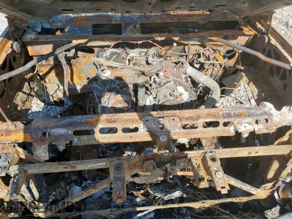 ✅ 2015 Chevrolet Silverado 2500HD LT • VIN: 1GC1KVE80FF104102 • Лот: 61553115. Опубликован ранее на Copart с пробегом Не указан. Бесплатный доступ к архиву аукционных продаж из США и подробный отчёт об истории автомобиля на DreamBid. Изображение 11.