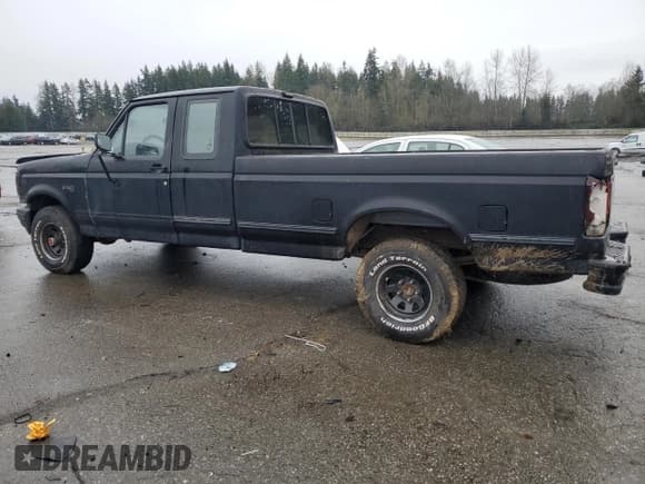 ✅ 1992 Ford F-150 • VIN: 1FTEX14N2NKB29155 • Lot: 84871474. Listed on Copart with 104,765 mi. Free auction sales archive from the USA and detailed vehicle history report at DreamBid. Image 2.