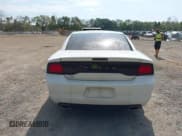 ✅ 2014 Dodge Charger SE • VIN: 2C3CDXBG9EH130371 • Lot: 43228536. Wystawiony na IAAI z przebiegiem 178 105 mil. Bezpłatny archiwum sprzedaży aukcyjnych z USA i szczegółowy raport historii pojazdu na DreamBid. Zdjęcie 17.