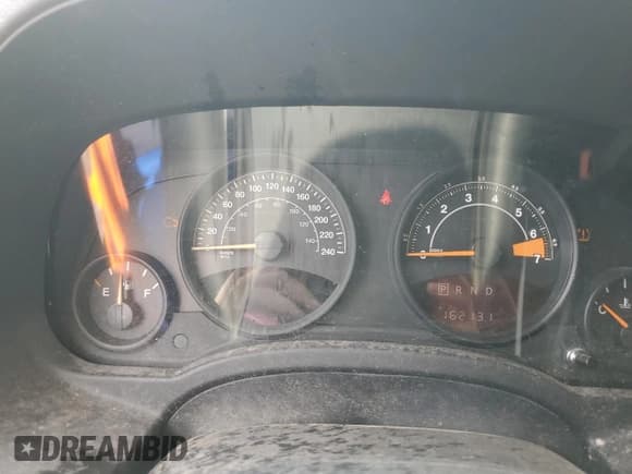 ✅ 2017 Jeep Patriot 75th Anniversary • VIN: 1C4NJRAB0HD124653 • Лот: 68112365. Опубликован ранее на Copart с пробегом 162 131 миль. Бесплатный доступ к архиву аукционных продаж из США и подробный отчёт об истории автомобиля на DreamBid. Изображение 9.