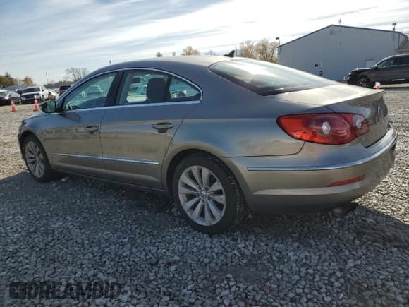 ✅ 2012 Volkswagen CC Sport • VIN: WVWMP7AN7CE528884 • Lot: 92138915. Wystawiony na Copart z przebiegiem 128 506 mil. Bezpłatny archiwum sprzedaży aukcyjnych z USA i szczegółowy raport historii pojazdu na DreamBid. Zdjęcie 2.