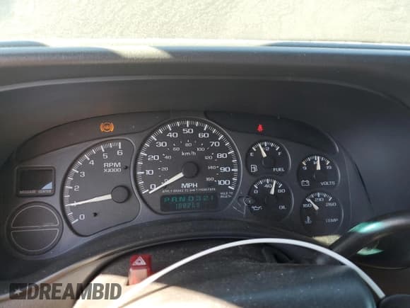 ✅ 2002 Chevrolet Suburban LT • VIN: 3GNEC16T52G202262 • Лот: 74599714. Опубликован ранее на Copart с пробегом 188 269 миль. Бесплатный доступ к архиву аукционных продаж из США и подробный отчёт об истории автомобиля на DreamBid. Изображение 9.