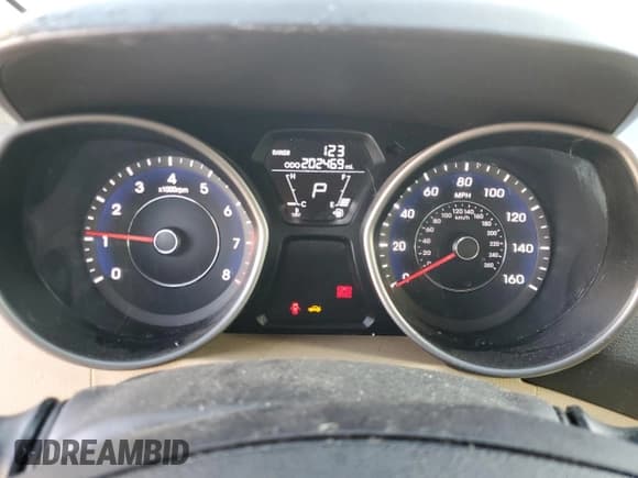 ✅ 2013 Hyundai Elantra GLS • VIN: 5NPDH4AE6DH436145 • Lot: 92303785. Listed on Copart with 202,469 mi. Free auction sales archive from the USA and detailed vehicle history report at DreamBid. Image 9.