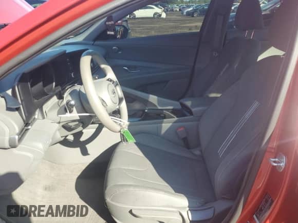 2022 Hyundai Elantra SEL с VIN 5NPLM4AGXNH059202, выставлен на аукционе Copart как лот 81262955 с пробегом 104 952 миль миль и Списание • Salvage title. История ставок и продаж доступна на DreamBid. Изображение 7.