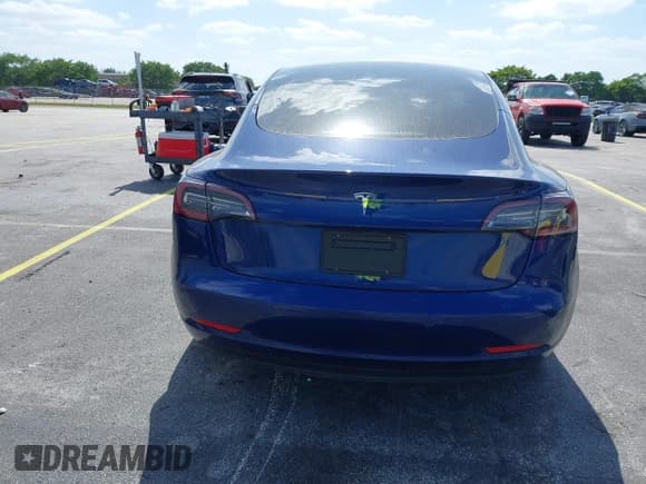✅ 2021 Tesla Model 3 Standard Range Plus • VIN: 5YJ3E1EA5MF031872 • Lot: 42082538. Wystawiony na IAAI z przebiegiem 59 809 mil. Bezpłatny archiwum sprzedaży aukcyjnych z USA i szczegółowy raport historii pojazdu na DreamBid. Zdjęcie 15.