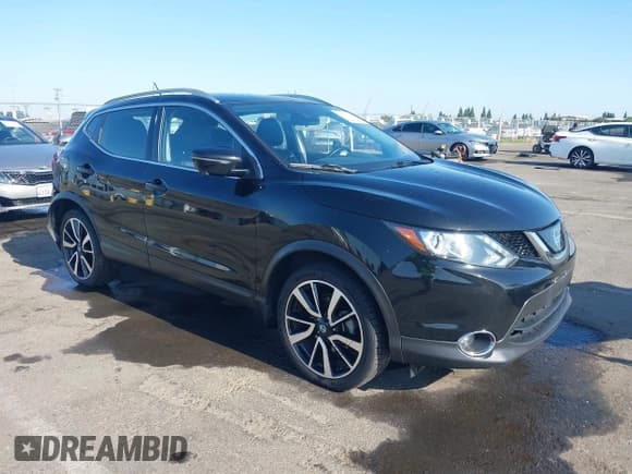 ✅ 2018 Nissan Rogue S • VIN: JN1BJ1CP3JW196022 • Lot: 42587752. Listed on IAAI with 77,639 mi. Free auction sales archive from the USA and detailed vehicle history report at DreamBid. Image 1.