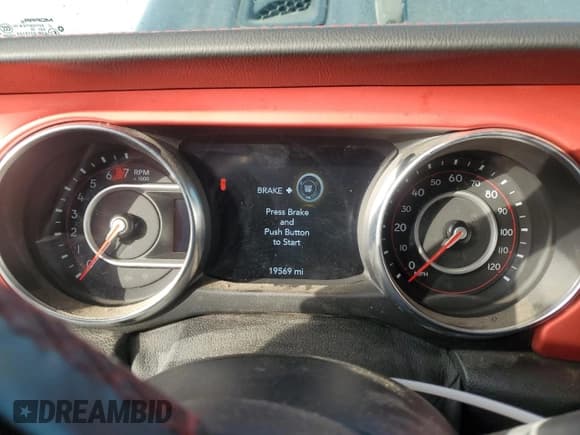 ✅ 2020 Jeep Wrangler Unlimited Rubicon • VIN: 1C4HJXFN3LW342670 • Lot: 46585355. Wystawiony na Copart z przebiegiem 19 569 mil. Bezpłatny archiwum sprzedaży aukcyjnych z USA i szczegółowy raport historii pojazdu na DreamBid. Zdjęcie 9.