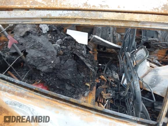 2016 Hyundai Veloster с VIN KMHTC6AD8GU266941, выставлен на аукционе IAAI как лот 43490861 с пробегом Не указан миль и . История ставок и продаж доступна на DreamBid. Изображение 8.