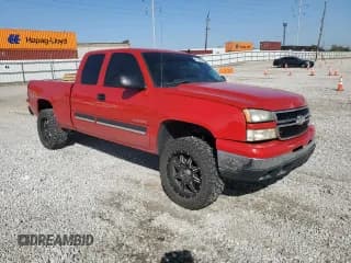 ✅ 2006 Chevrolet Silverado 1500 LT3 • VIN: 2GCEK19N561312641 • Lot: 81849825. Wystawiony na Copart z przebiegiem 152 746 mil. Bezpłatny archiwum sprzedaży aukcyjnych z USA i szczegółowy raport historii pojazdu na DreamBid. Zdjęcie 4.