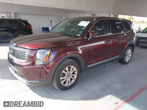 ✅ 2020 Kia Telluride LX • VIN: 5XYP24HCXLG009690 • Лот: 43441454. Опубликован ранее на IAAI с пробегом 250 977 миль. Бесплатный доступ к архиву аукционных продаж из США и подробный отчёт об истории автомобиля на DreamBid. Изображение 2.
