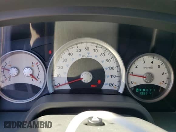 2005 Dodge Dakota SLT z VIN 1D7HW48N05S252860, wystawiony jako Copart lot #60751084 z przebiegiem 135 514 mil mil oraz Szkoda całkowita • Salvage title. Historia ofert i sprzedaży dostępna na DreamBid. Obrazek 9.