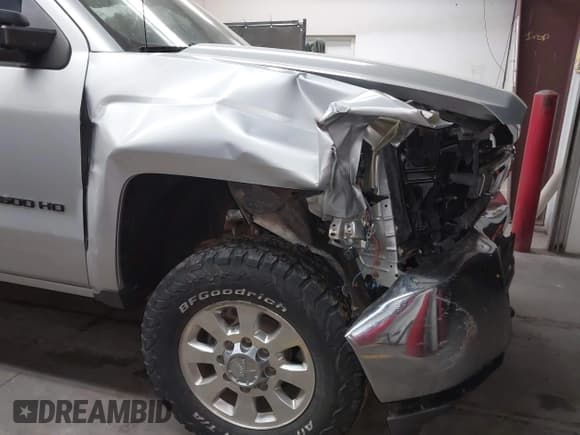 ✅ 2015 Chevrolet Silverado 2500HD Work Truck • VIN: 1GC2KUEGXFZ542615 • Lot: 42372675. Wystawiony na IAAI z przebiegiem 154 300 mil. Bezpłatny archiwum sprzedaży aukcyjnych z USA i szczegółowy raport historii pojazdu na DreamBid. Zdjęcie 6.